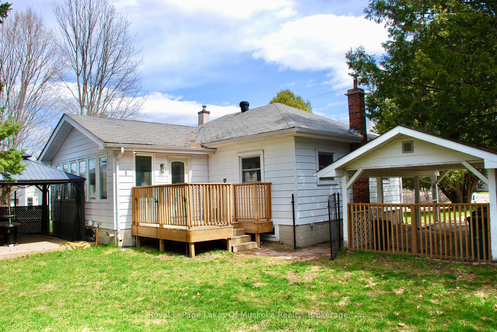 Photo 1 of 30 Kitchen Road S, Huntsville, Chaffey — HOMEH