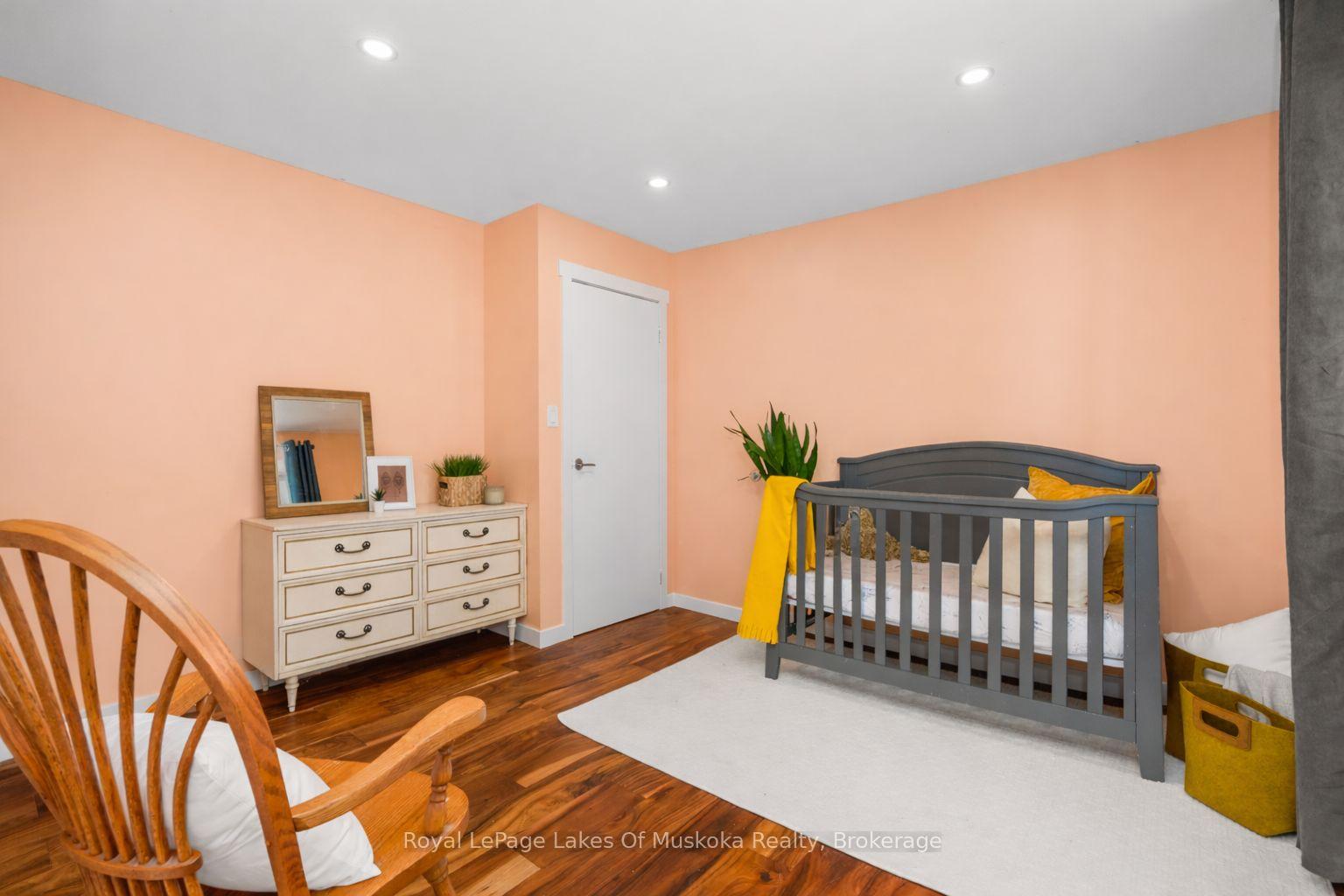 Photo 13 of 30 Kitchen Road S, Huntsville, Chaffey — HOMEH