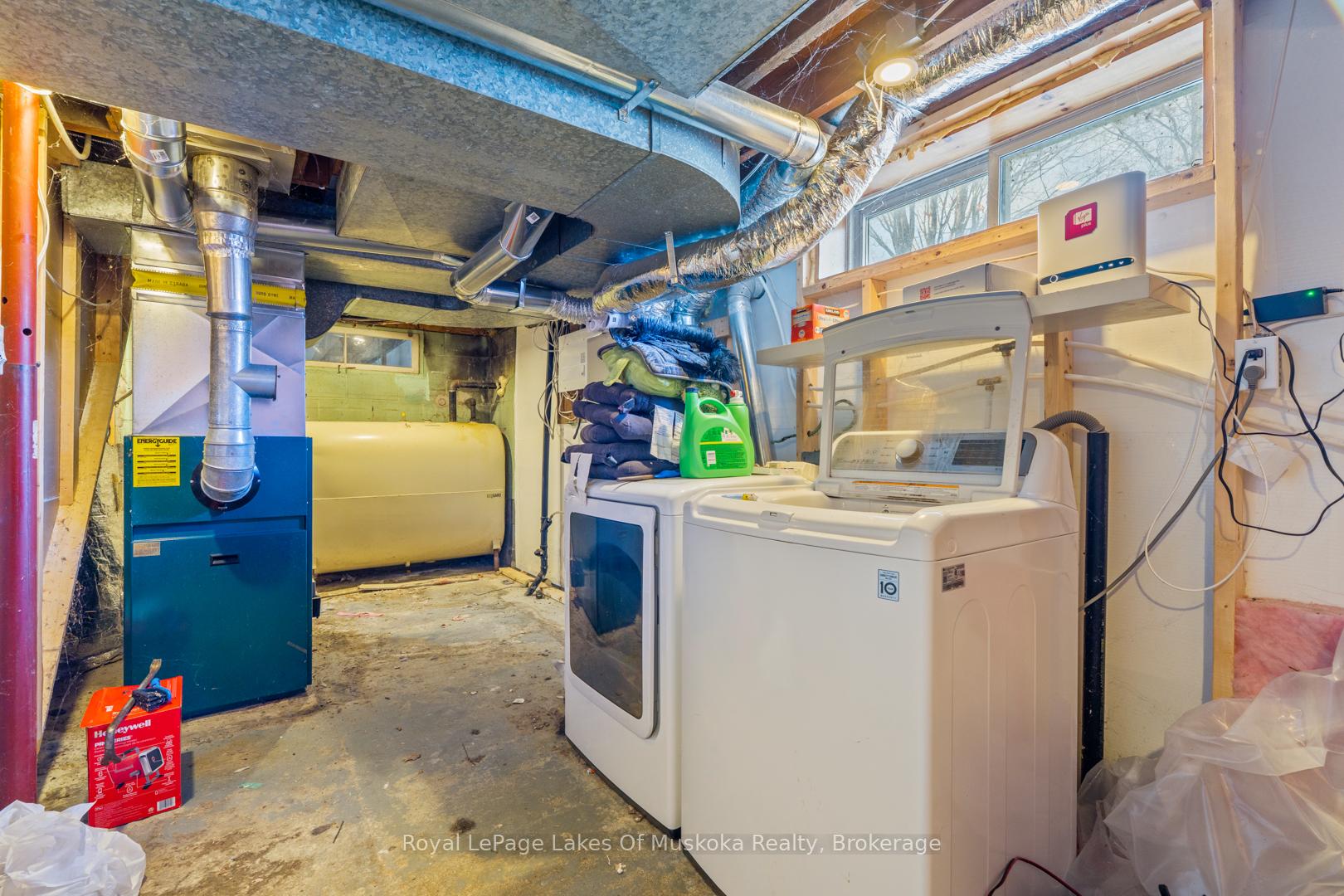 Photo 19 of 30 Kitchen Road S, Huntsville, Chaffey — HOMEH