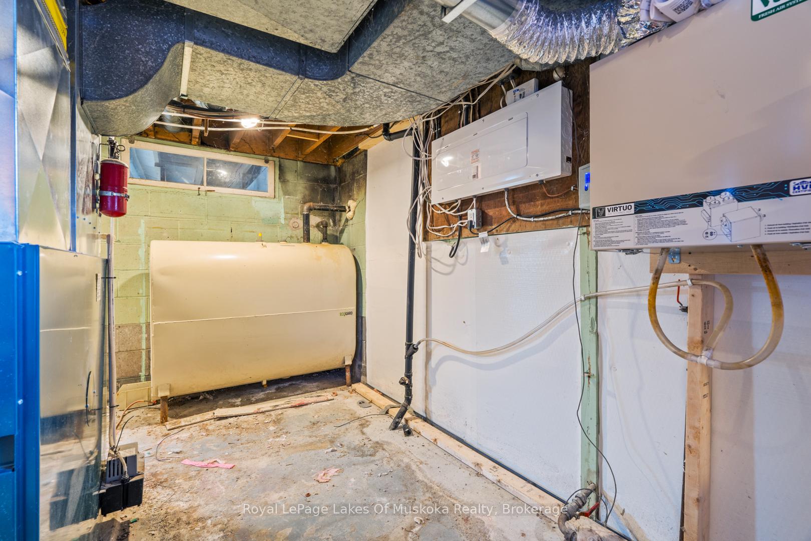 Photo 20 of 30 Kitchen Road S, Huntsville, Chaffey — HOMEH