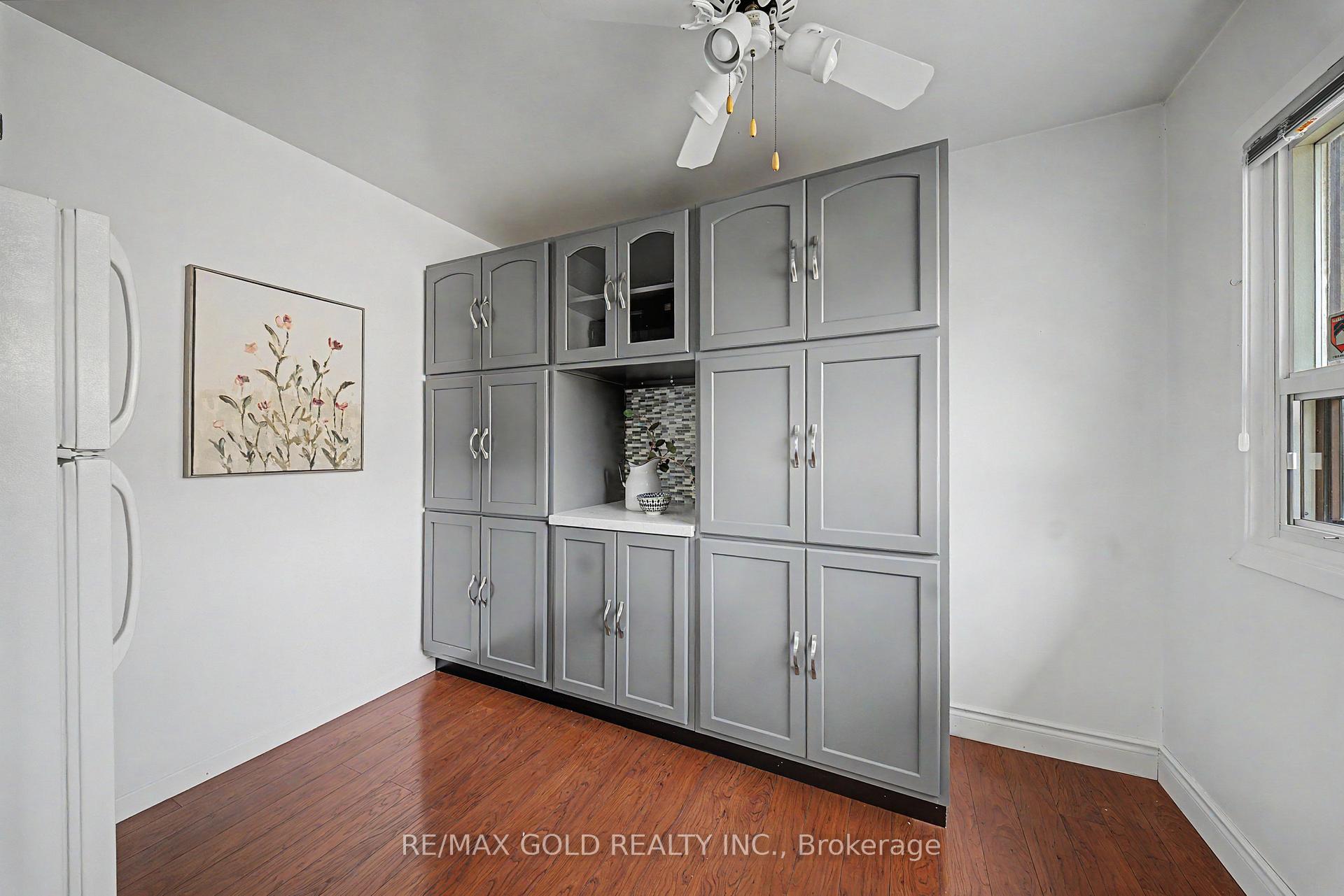 Photo 12 of 52 Madoc Drive, Brampton, Madoc — HOMEH