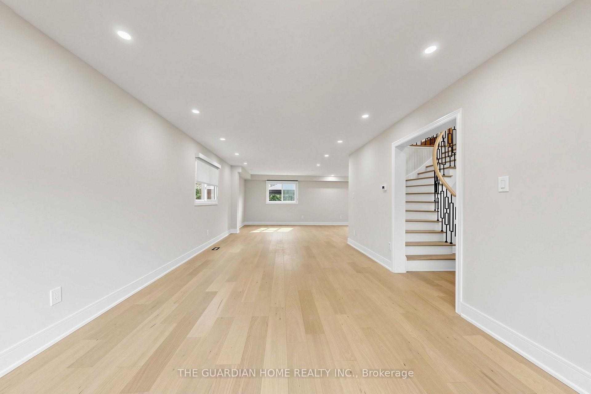 Photo 5 of 421 Carrville Road, Richmond Hill, South Richvale — HOMEH