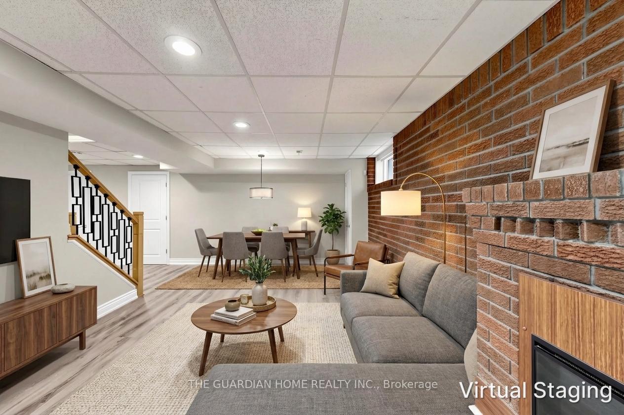Photo 10 of 421 Carrville Road, Richmond Hill, South Richvale — HOMEH