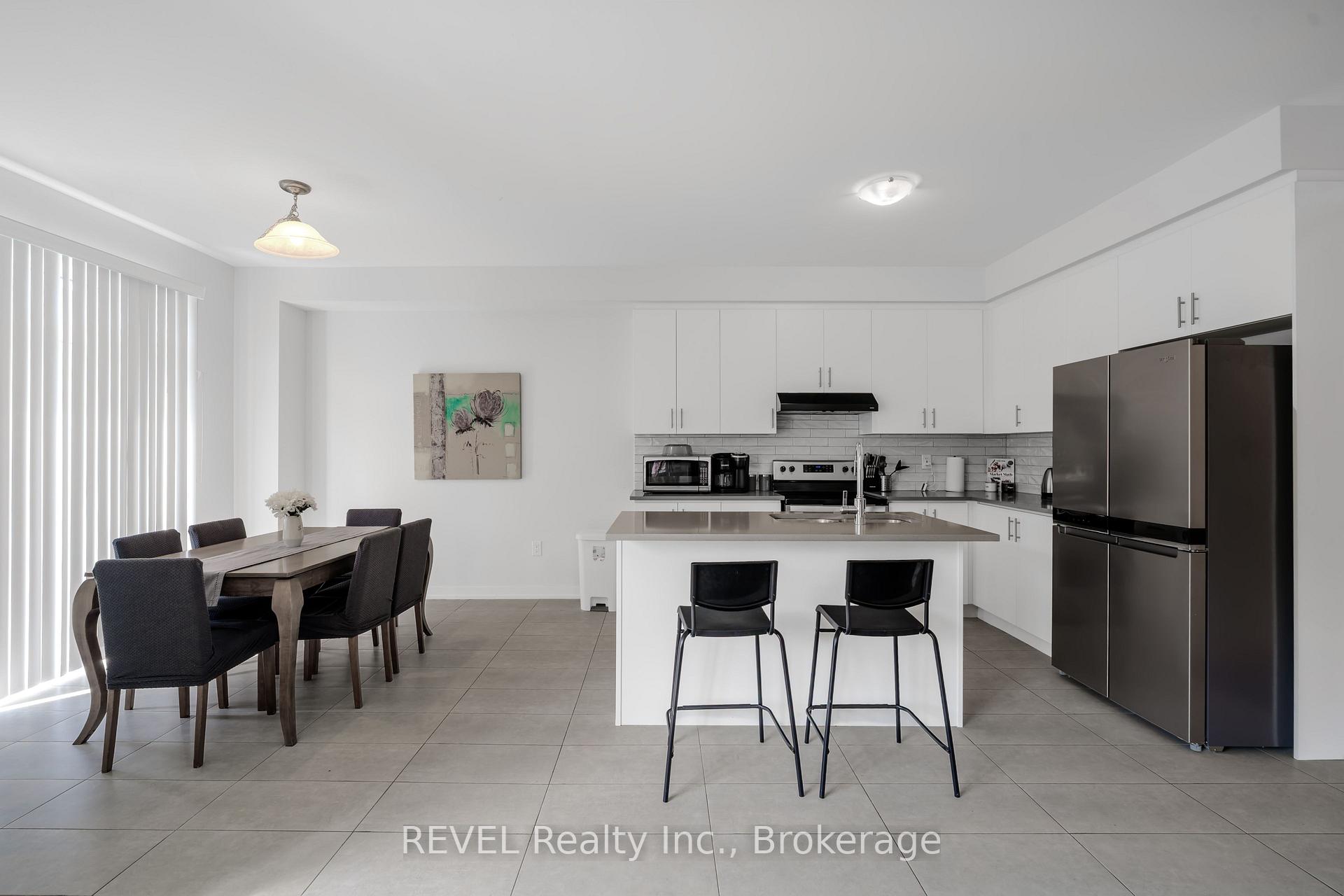 Photo 9 of 111 Sunflower Crescent, Thorold, Hurricane/Merrittville — HOMEH