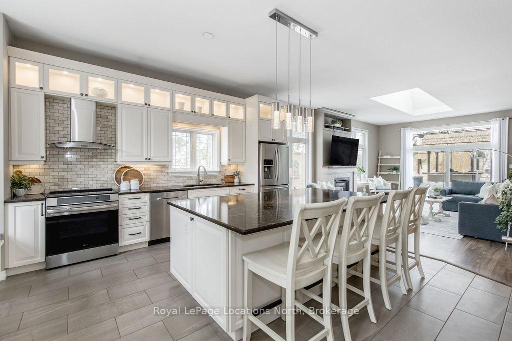 Photo 3 of 1094 River Road W, Wasaga Beach — HOMEH