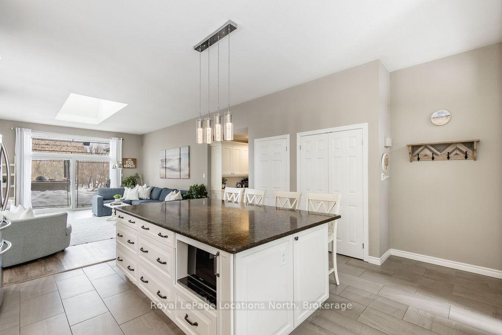 Photo 9 of 1094 River Road W, Wasaga Beach — HOMEH