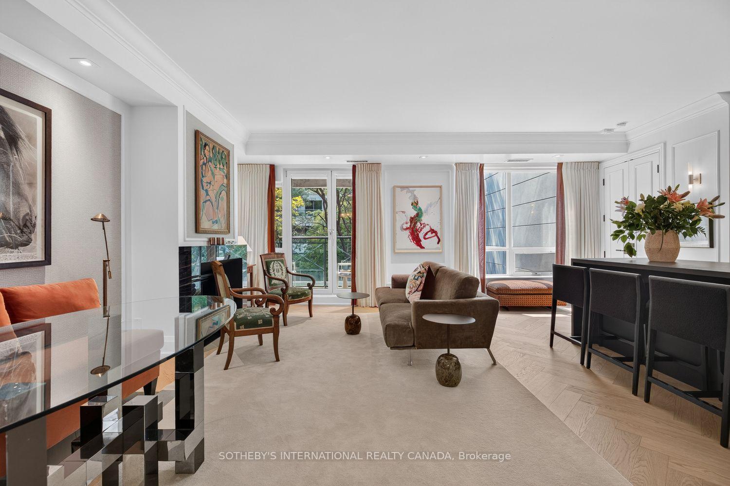 Photo 3 of Unit 301, 20 Scrivener Square, Toronto, Rosedale-Moore Park — HOMEH