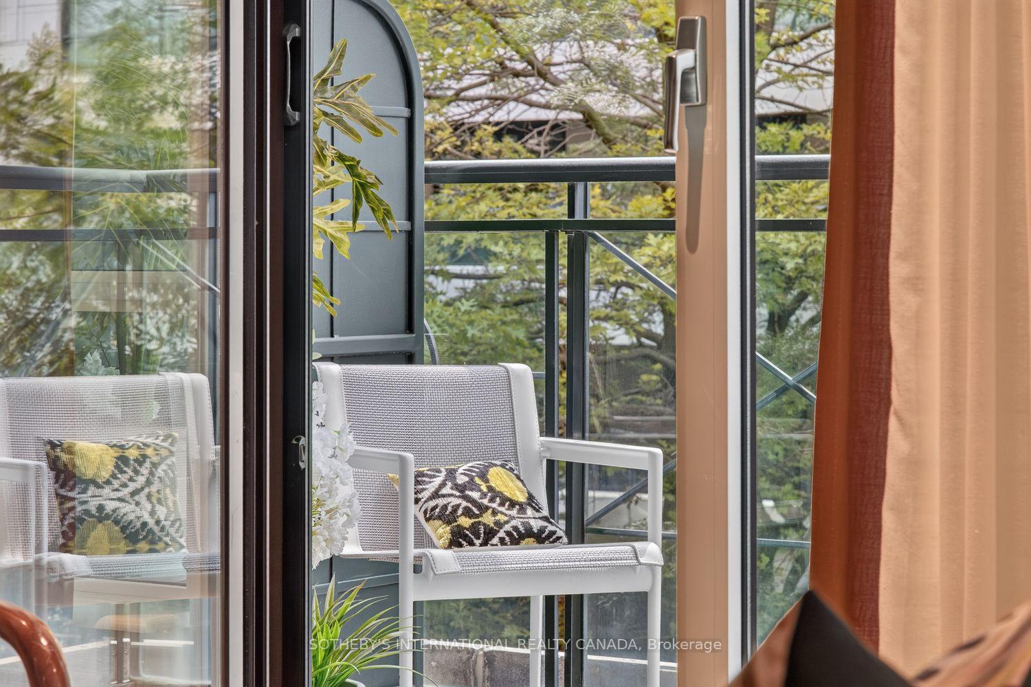 Photo 25 of Unit 301, 20 Scrivener Square, Toronto, Rosedale-Moore Park — HOMEH