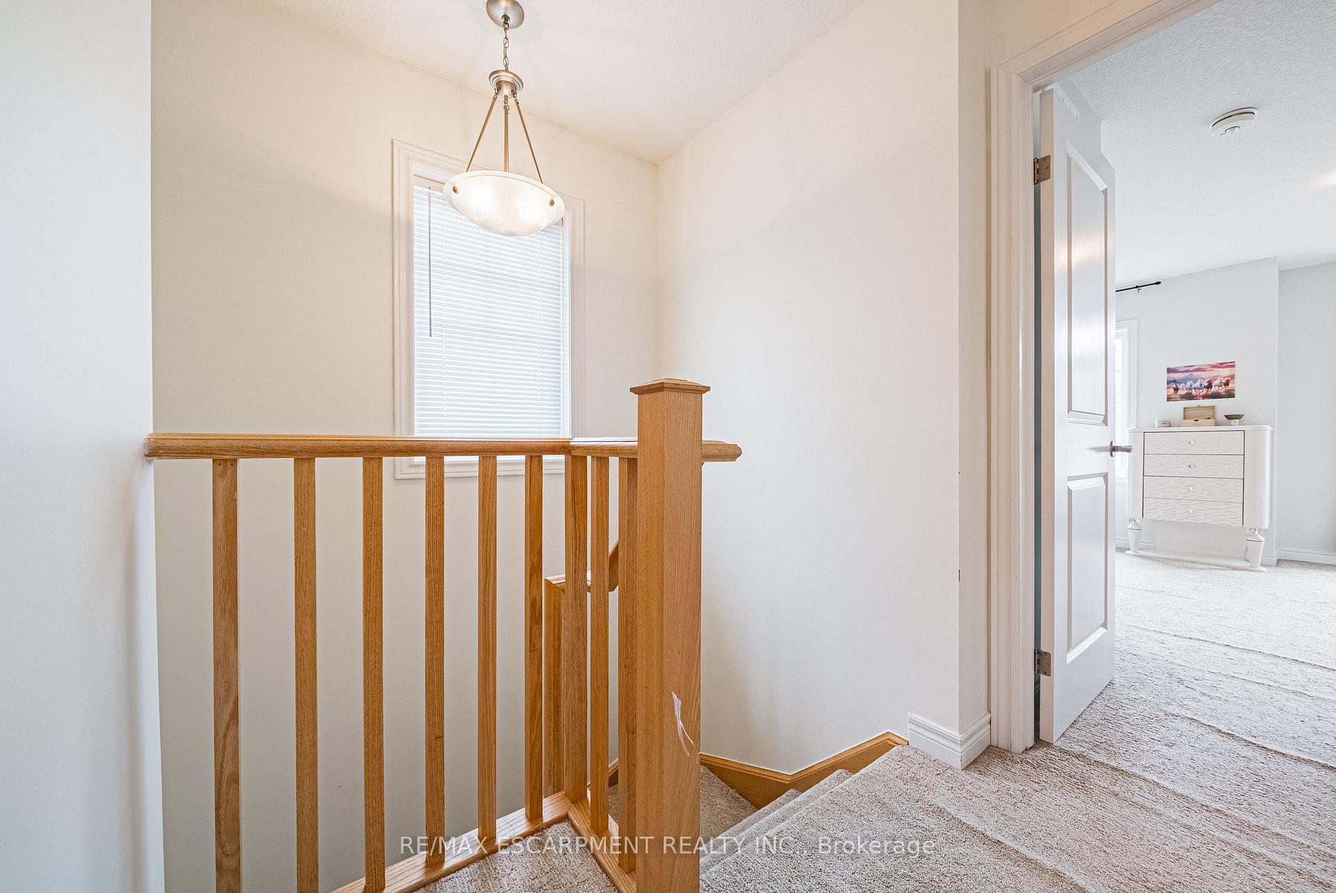 Photo 27 of 20 Barley Lane, Hamilton, Ancaster — HOMEH