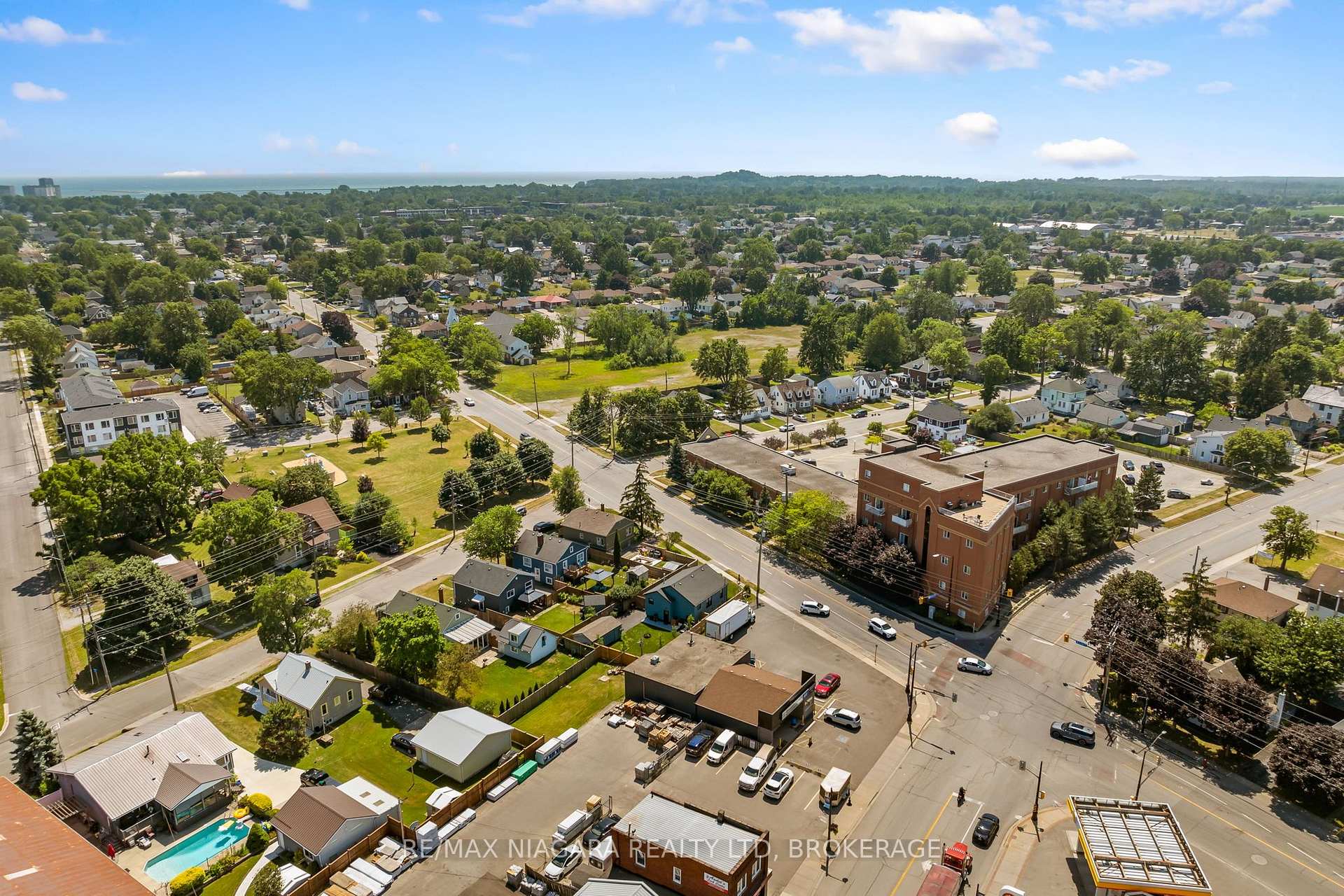 Photo 39 of 741 Elm Street, Port Colborne, Main Street — HOMEH