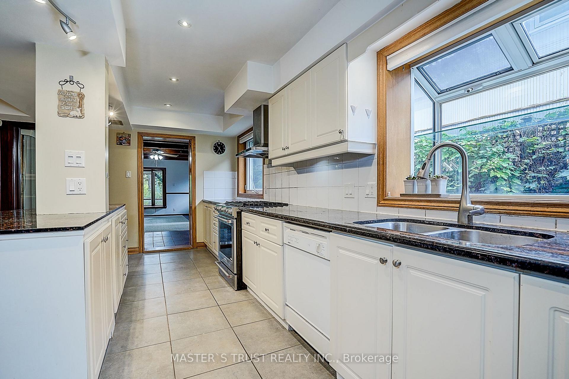 Photo 37 of 183 Birkdale Road, Scarborough, Bendale — HOMEH