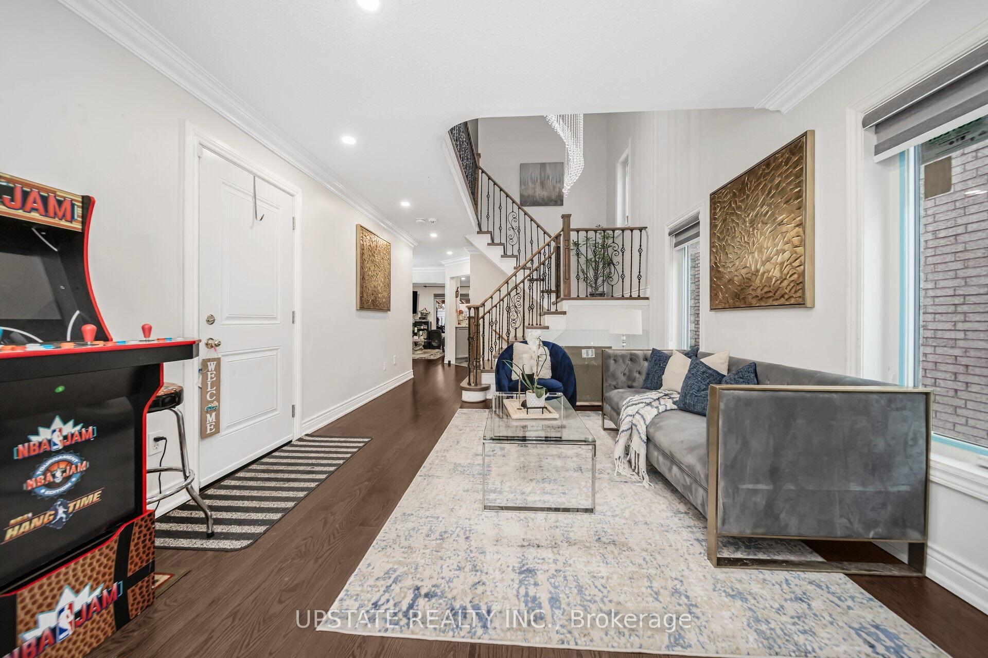 Photo 5 of 12 Bramfield Street, Brampton, Fletcher's Meadow — HOMEH