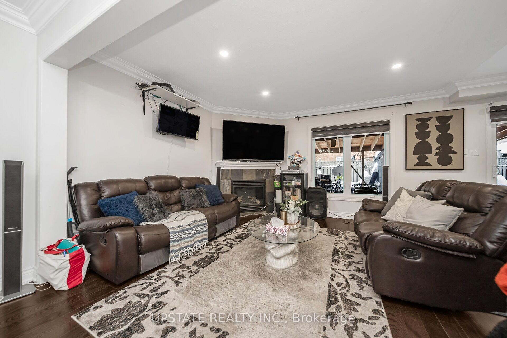 Photo 12 of 12 Bramfield Street, Brampton, Fletcher's Meadow — HOMEH