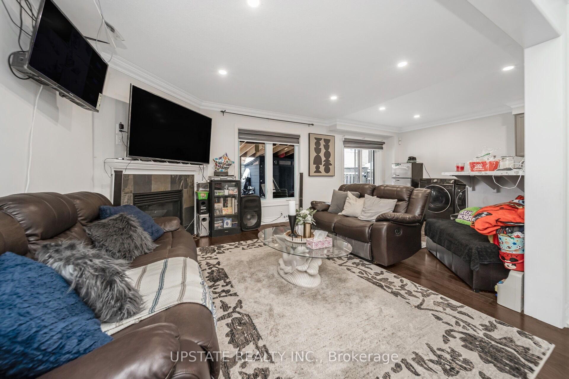 Photo 13 of 12 Bramfield Street, Brampton, Fletcher's Meadow — HOMEH