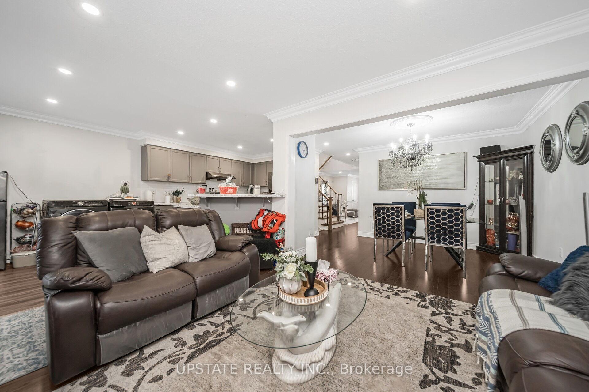 Photo 14 of 12 Bramfield Street, Brampton, Fletcher's Meadow — HOMEH