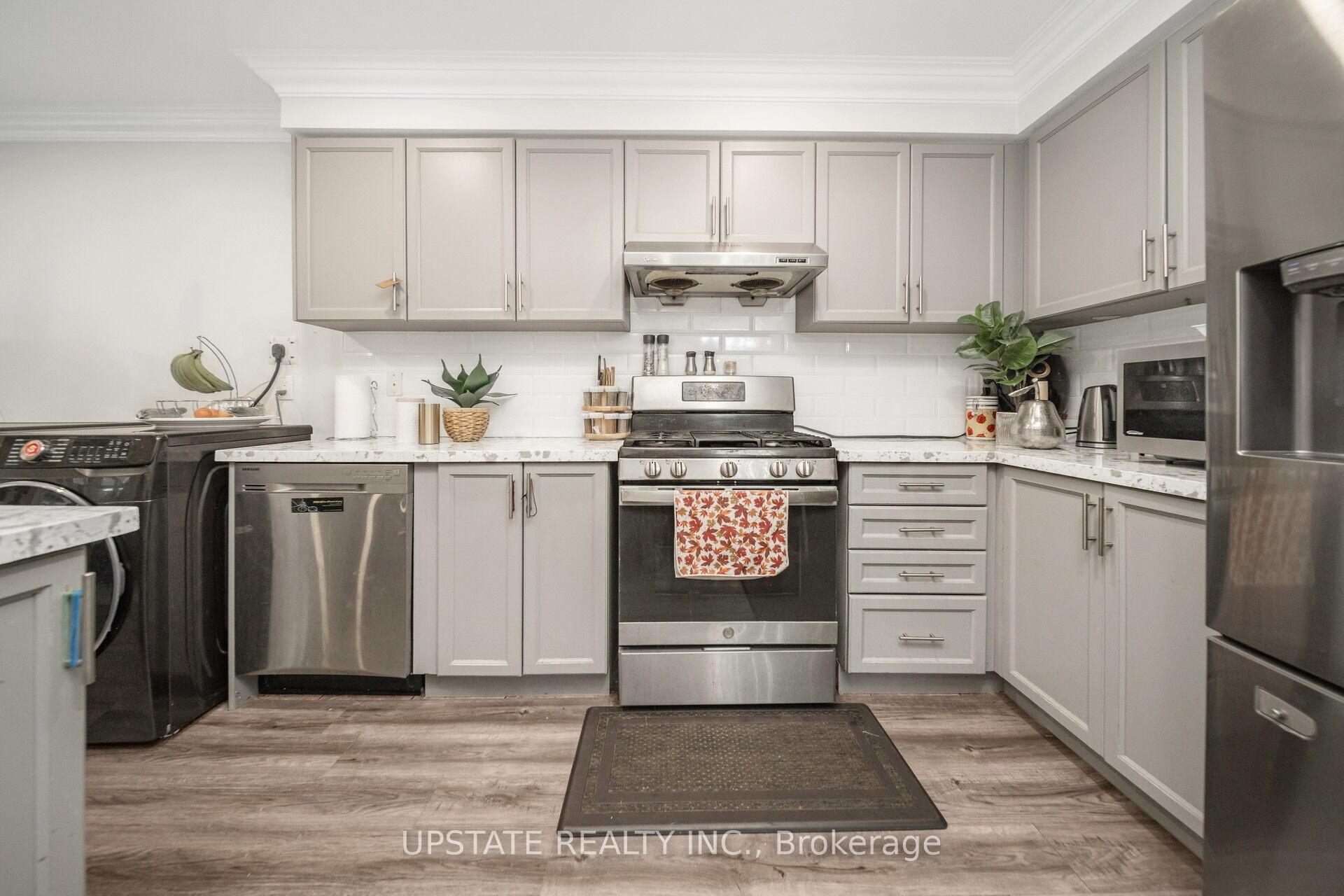 Photo 19 of 12 Bramfield Street, Brampton, Fletcher's Meadow — HOMEH