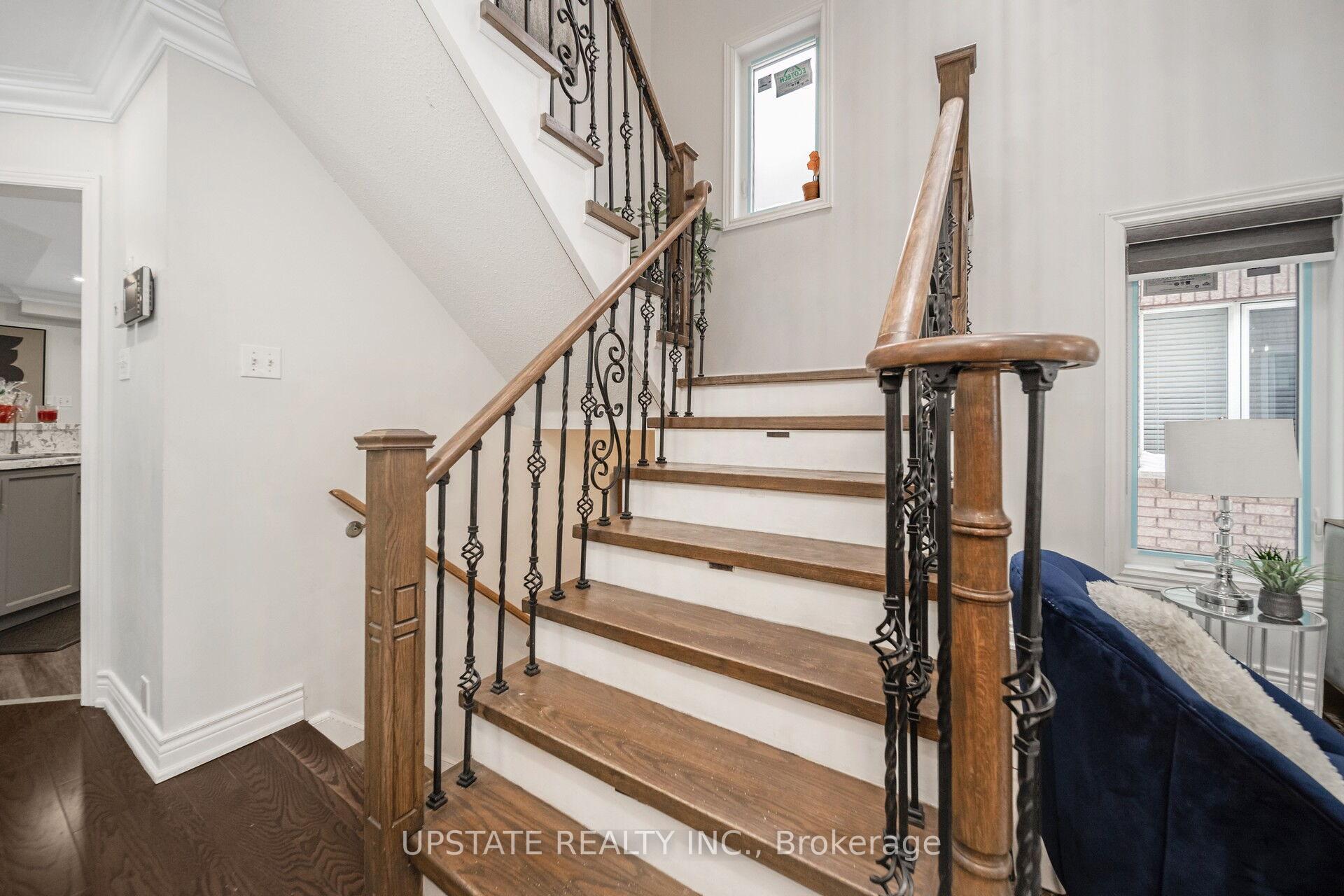 Photo 22 of 12 Bramfield Street, Brampton, Fletcher's Meadow — HOMEH