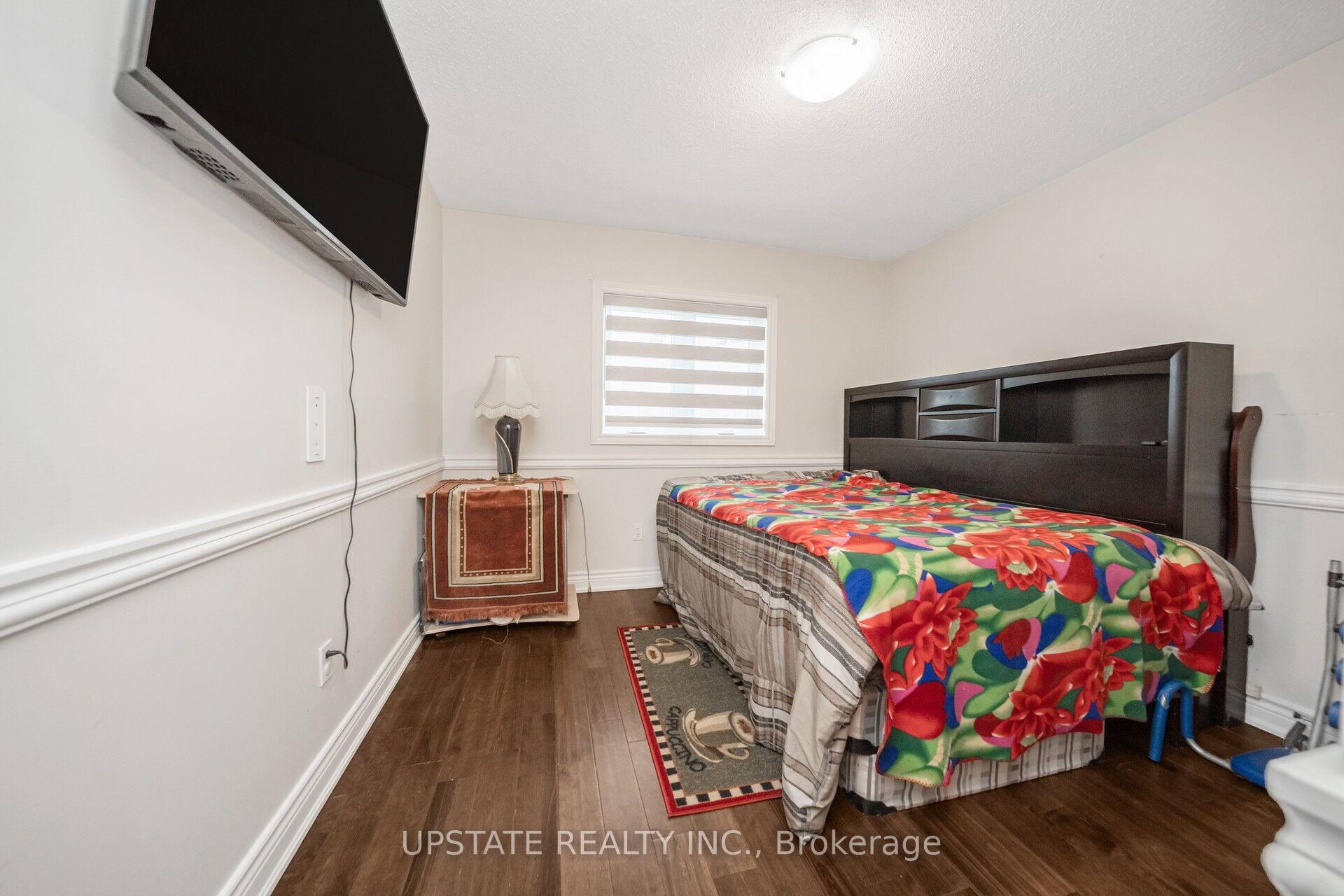 Photo 29 of 12 Bramfield Street, Brampton, Fletcher's Meadow — HOMEH