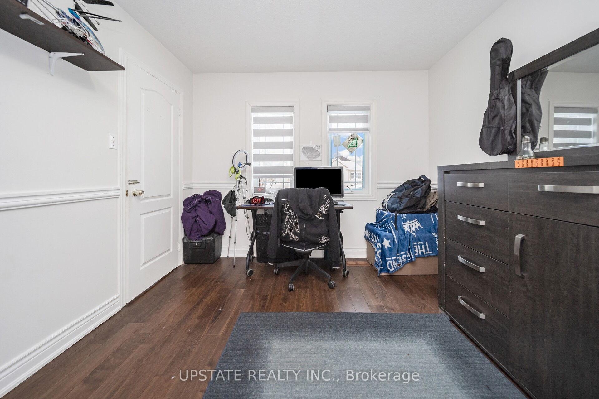 Photo 37 of 12 Bramfield Street, Brampton, Fletcher's Meadow — HOMEH