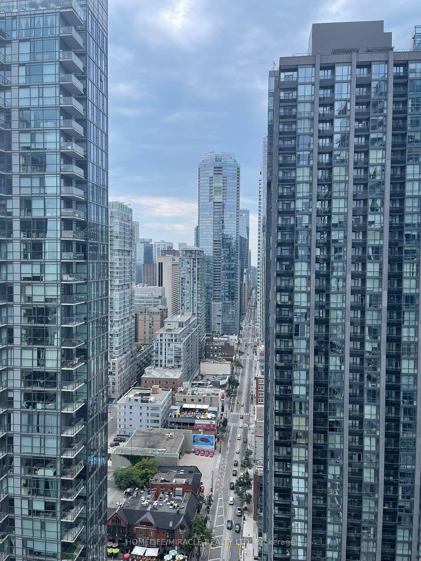 Photo 2 of Unit 3528, 28 Widmer Street, Toronto, Waterfront Communities — HOMEH
