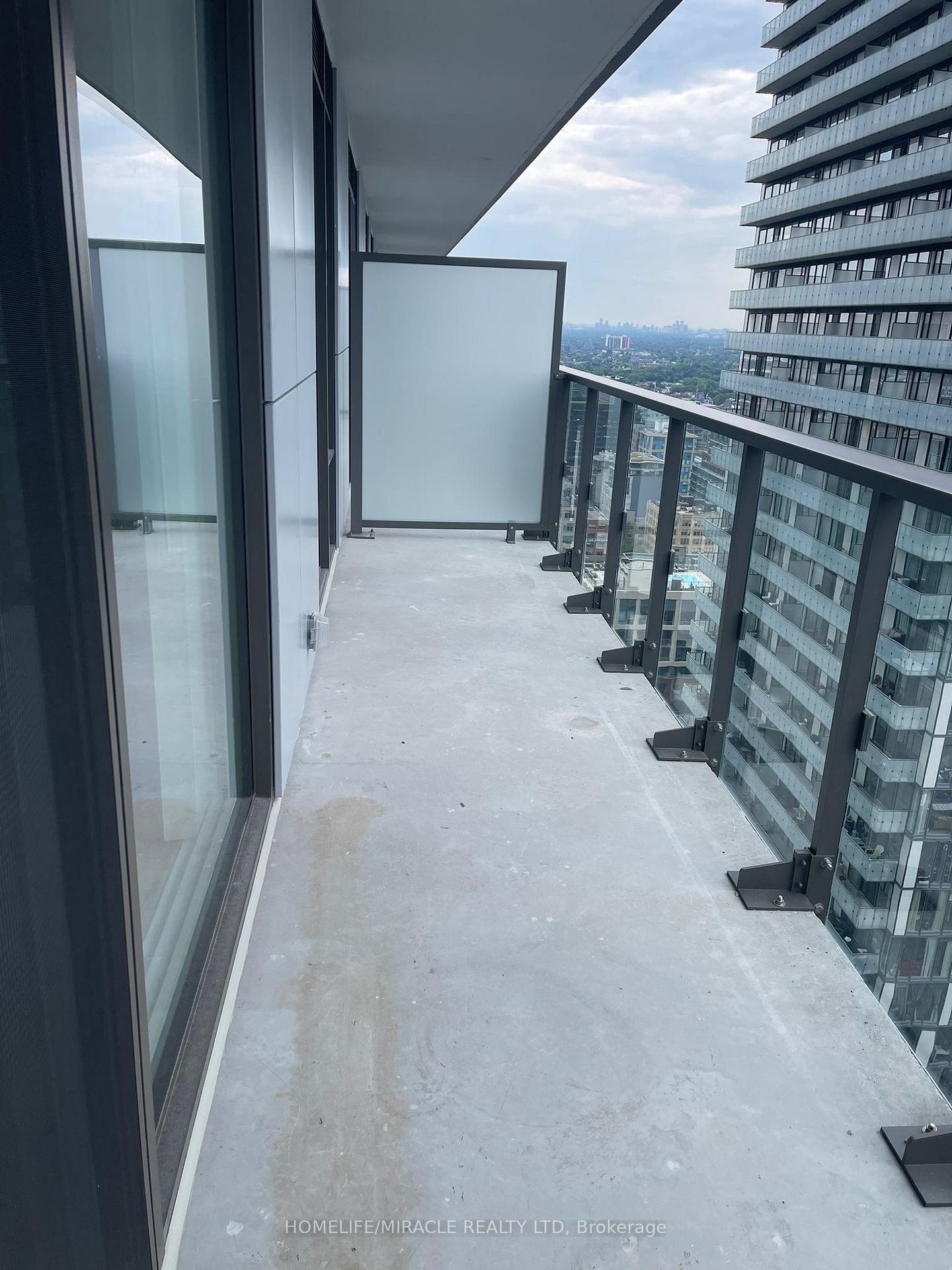 Photo 4 of Unit 3528, 28 Widmer Street, Toronto, Waterfront Communities — HOMEH