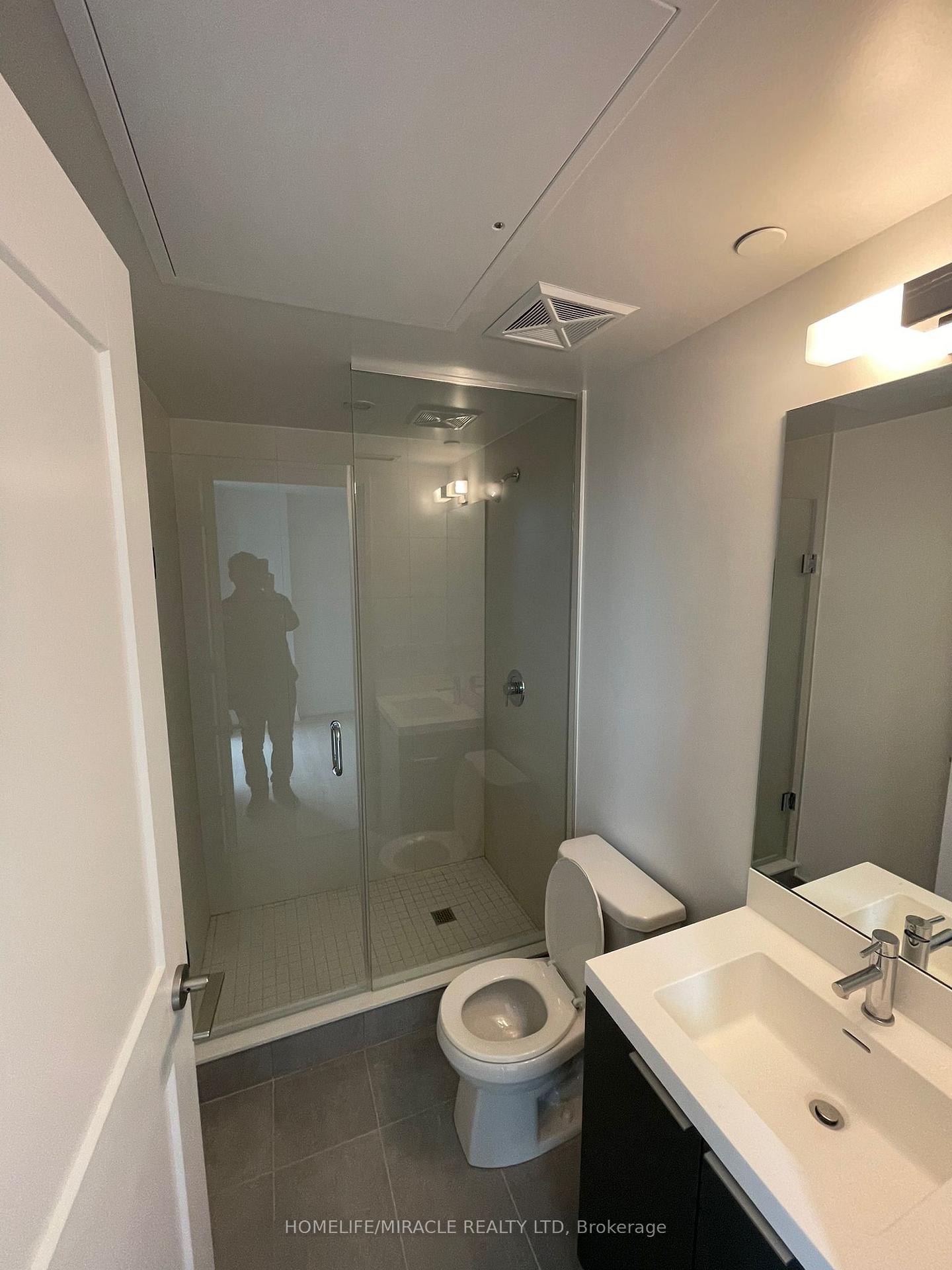 Photo 13 of Unit 3528, 28 Widmer Street, Toronto, Waterfront Communities — HOMEH
