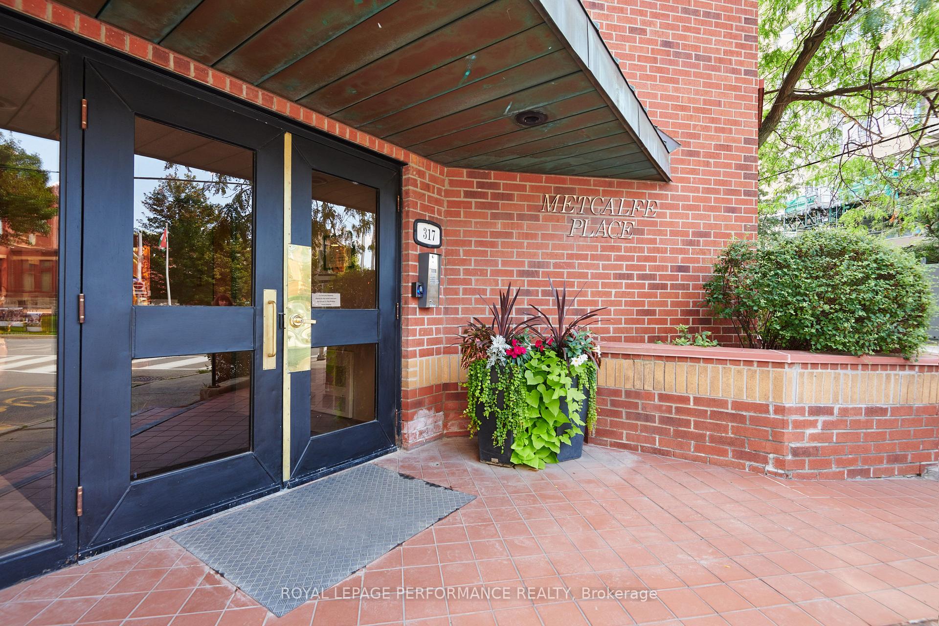 Photo 3 of Unit 201, 317 Metcalfe Street, Ottawa, Ottawa Centre — HOMEH