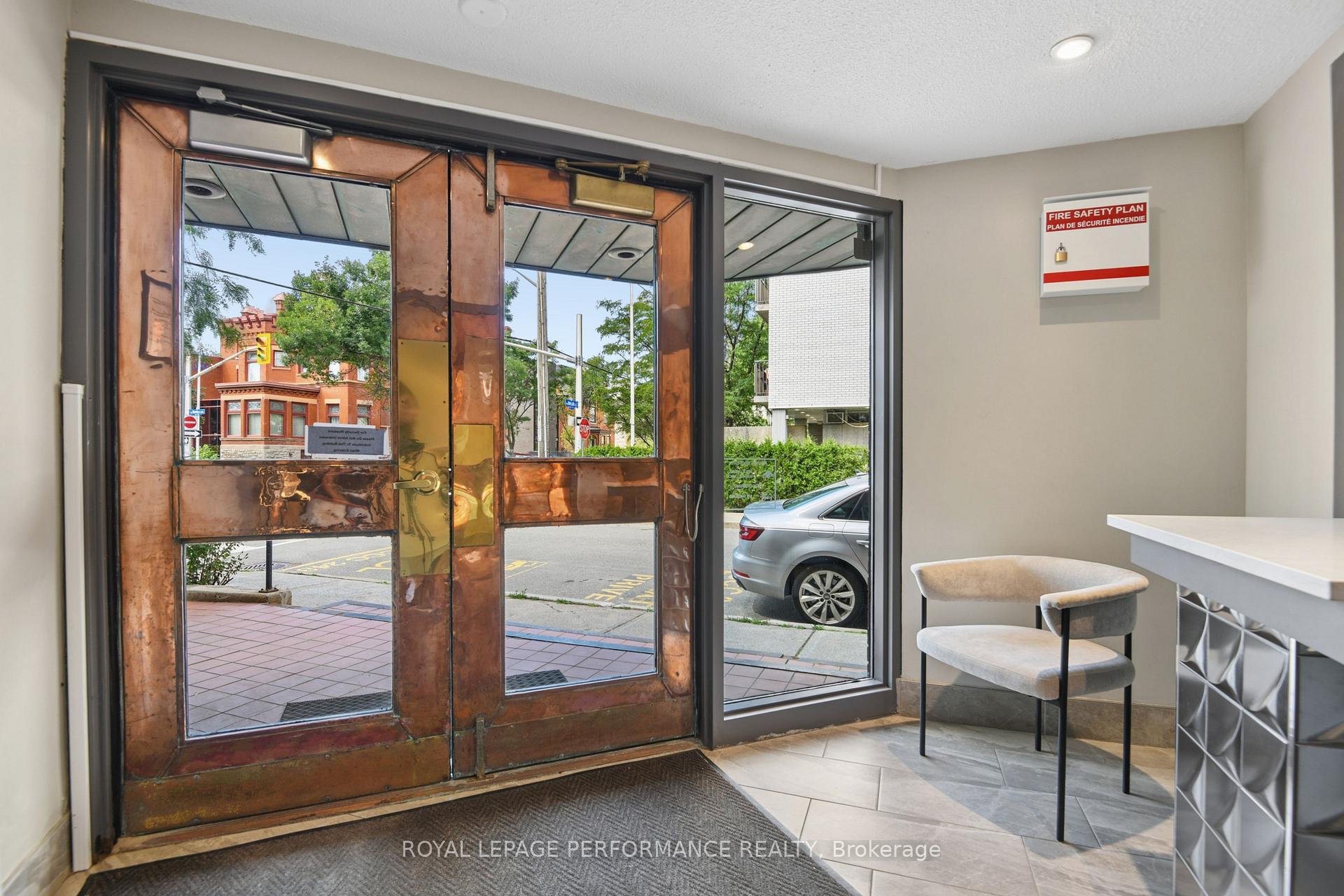 Photo 4 of Unit 201, 317 Metcalfe Street, Ottawa, Ottawa Centre — HOMEH