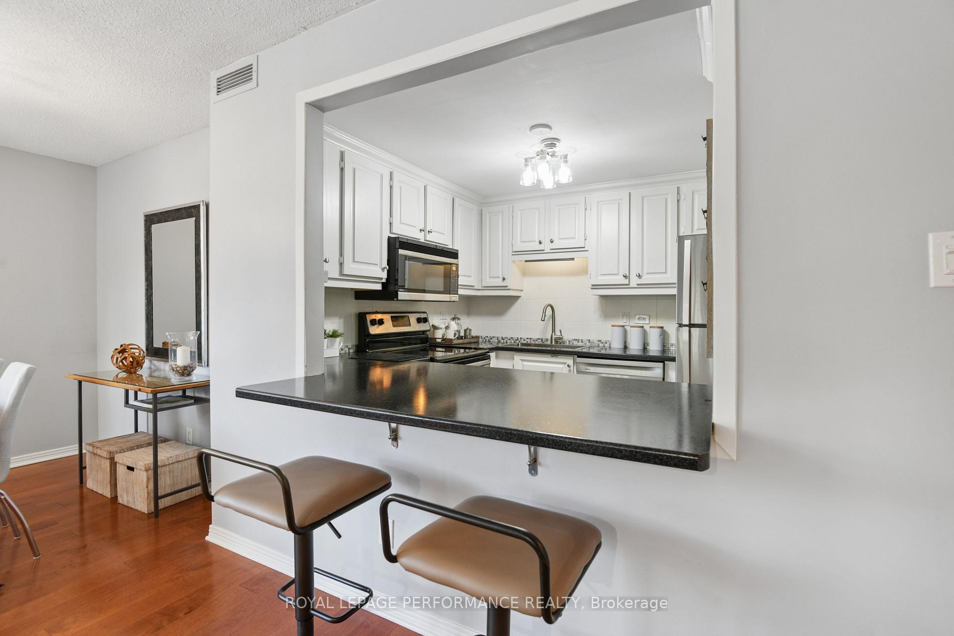Photo 16 of Unit 201, 317 Metcalfe Street, Ottawa, Ottawa Centre — HOMEH