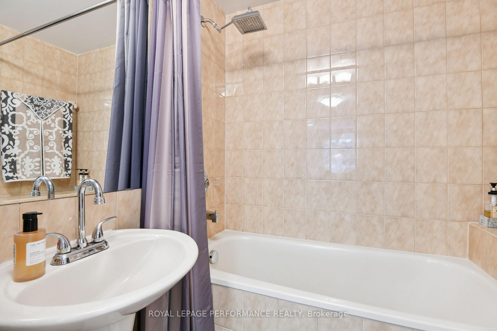Photo 23 of Unit 201, 317 Metcalfe Street, Ottawa, Ottawa Centre — HOMEH