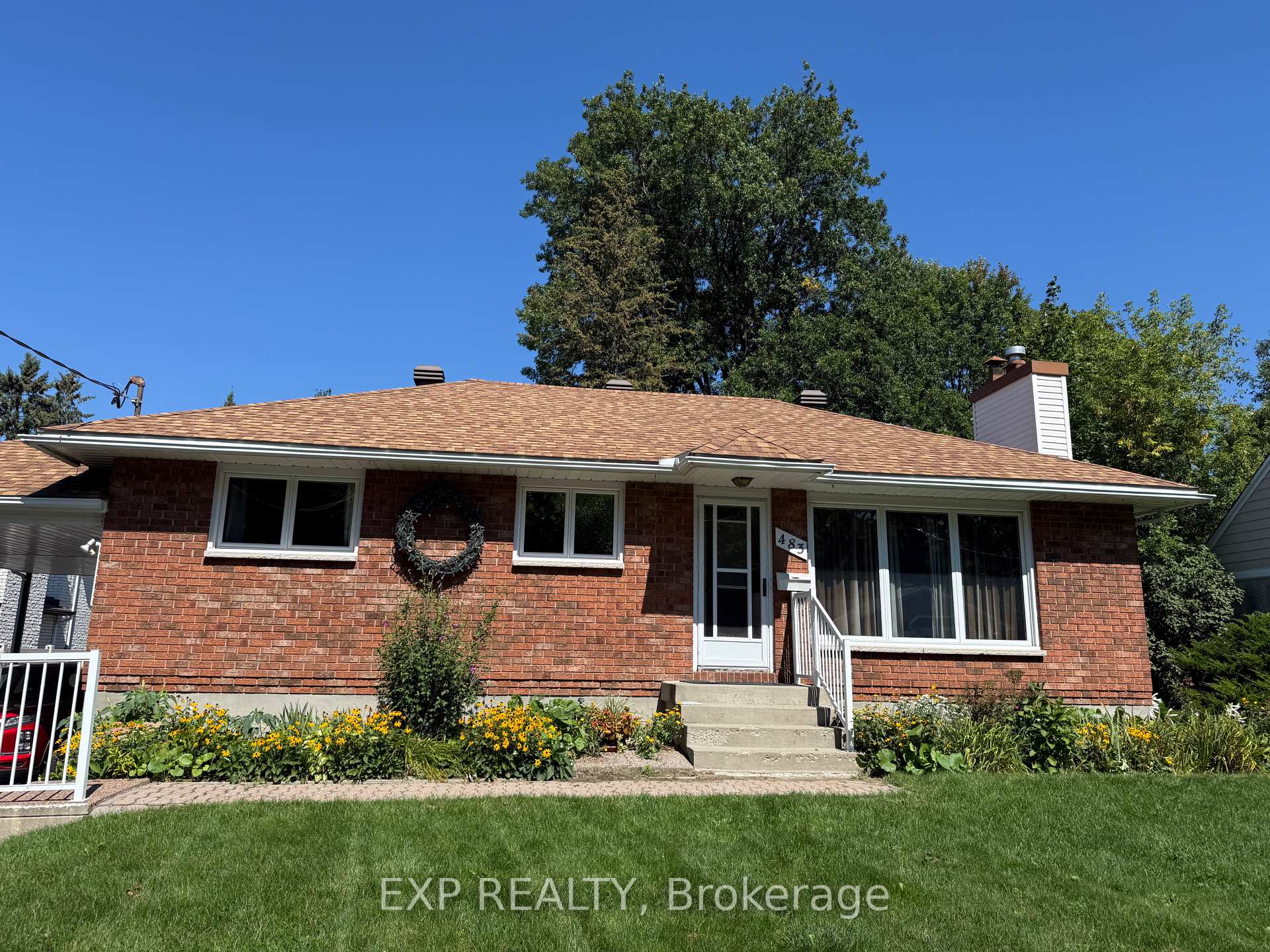 Photo 1 of 483 Pleasant Park Road, Ottawa, Alta Vista/Faircrest Heights — HOMEH