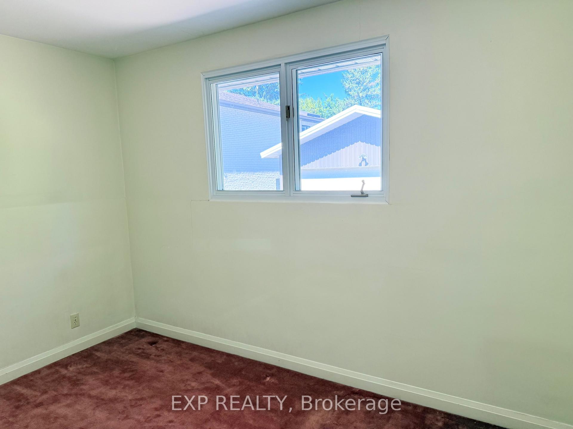 Photo 8 of 483 Pleasant Park Road, Ottawa, Alta Vista/Faircrest Heights — HOMEH