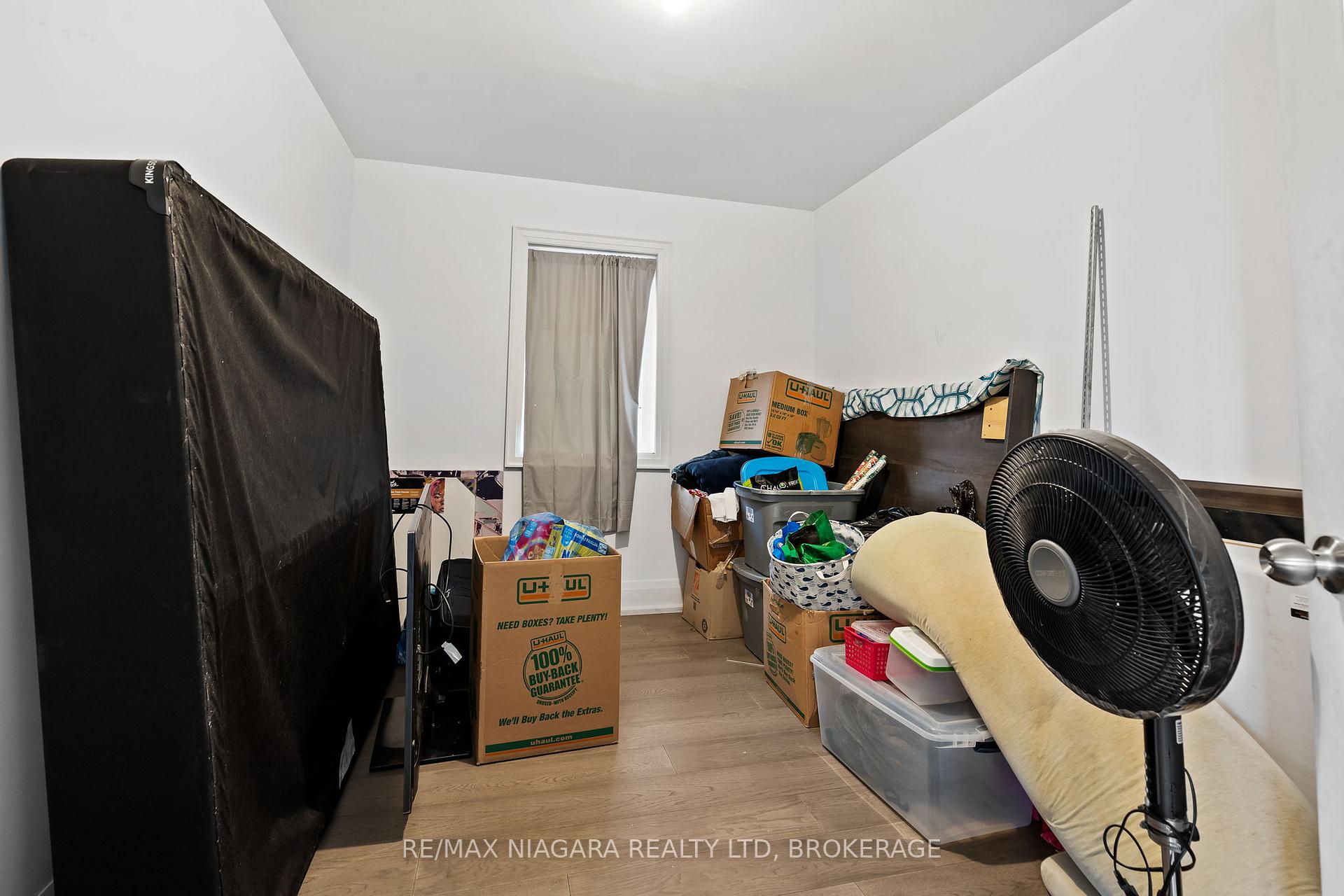 Photo 25 of 15 Myrtle Street, Pelham, Fonthill — HOMEH