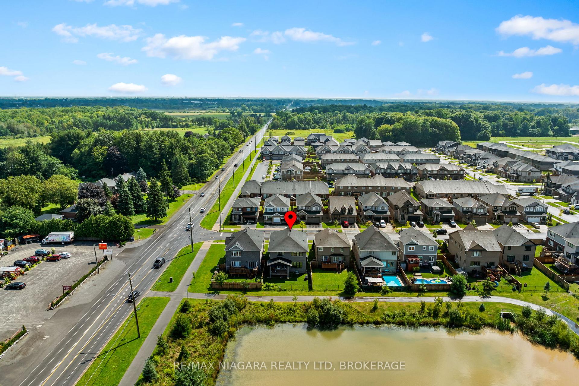 Photo 37 of 15 Myrtle Street, Pelham, Fonthill — HOMEH