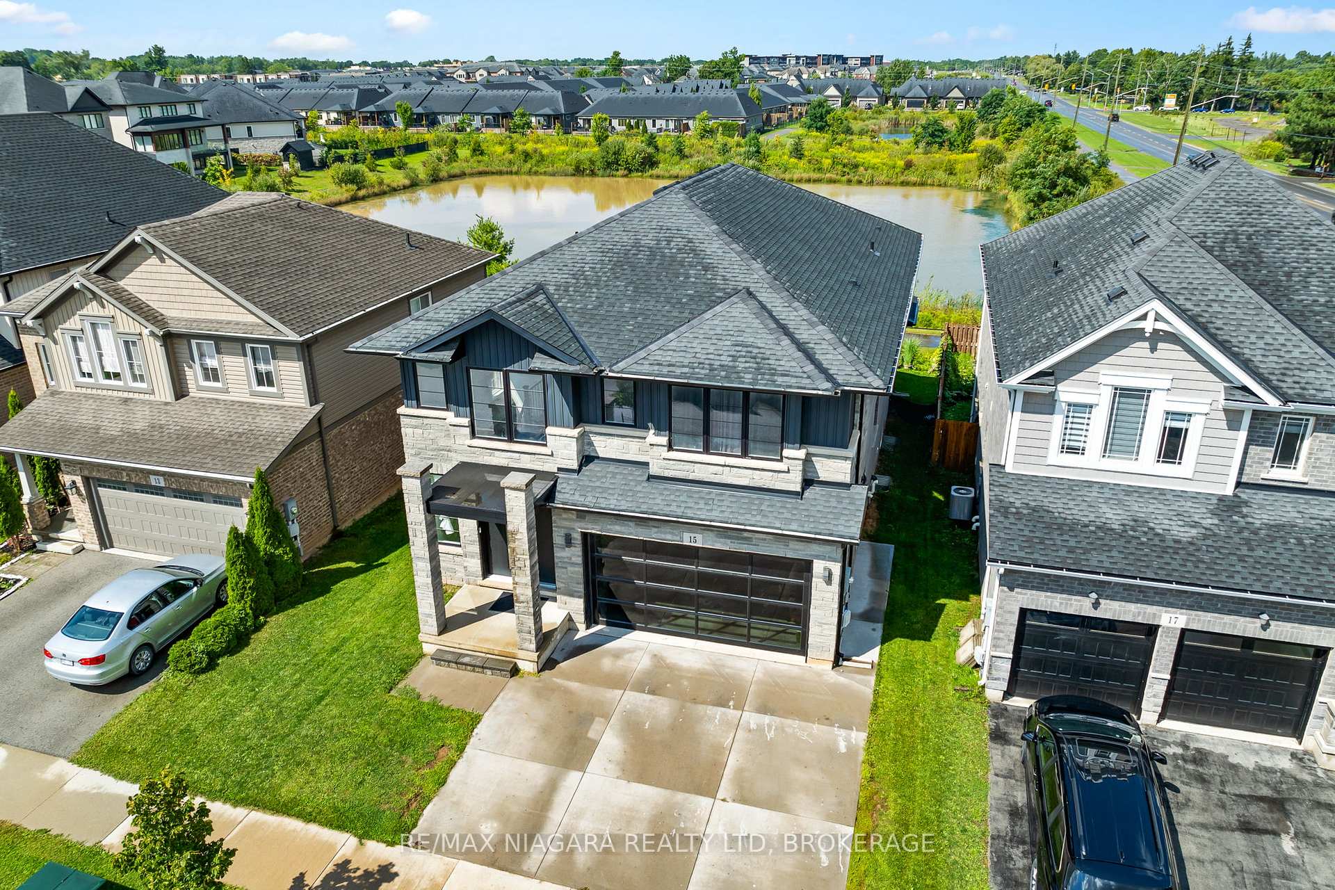Photo 45 of 15 Myrtle Street, Pelham, Fonthill — HOMEH