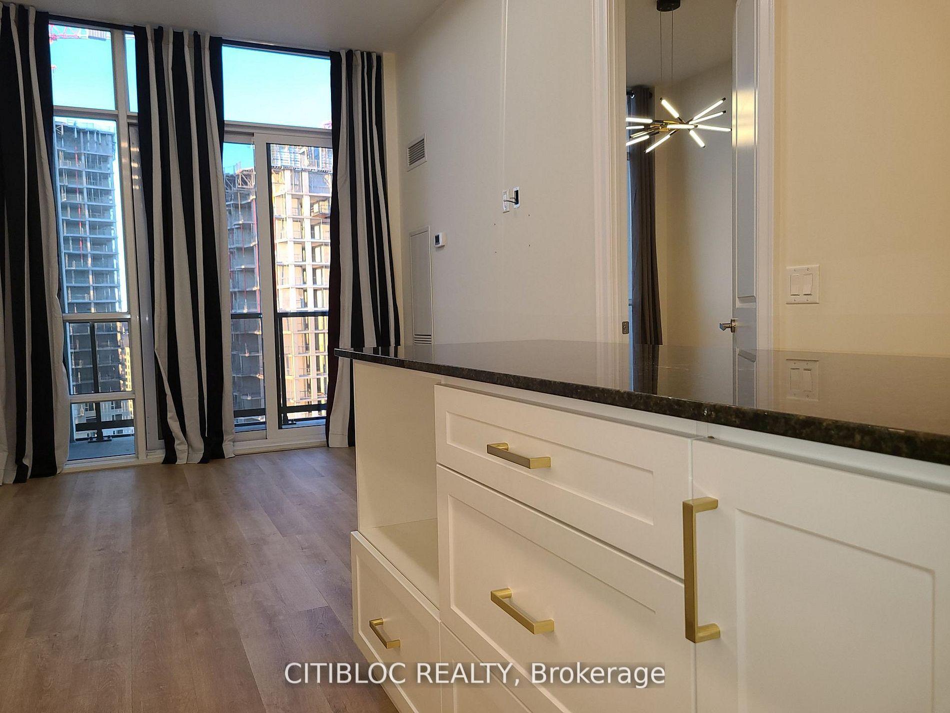 Photo 6 of Unit PH3, 9085 Jane Street, Vaughan, Concord — HOMEH