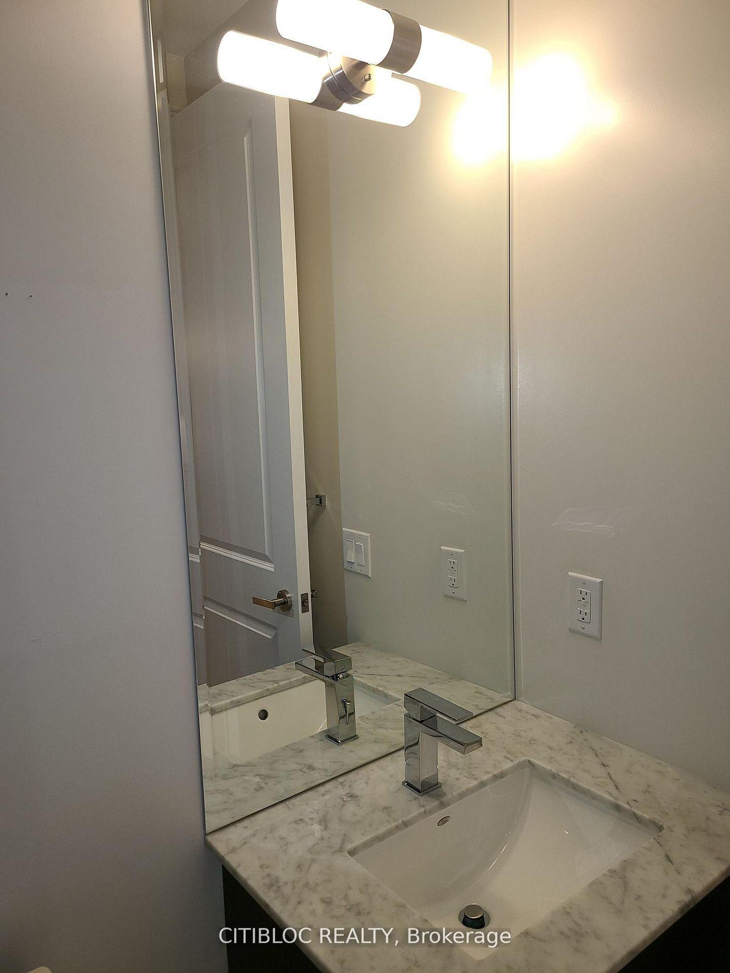 Photo 14 of Unit PH3, 9085 Jane Street, Vaughan, Concord — HOMEH