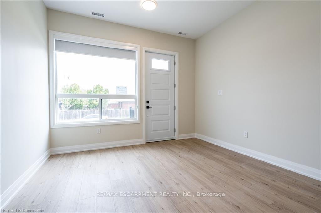 Photo 2 of Unit A, 728 Eleventh Avenue, Hamilton, Hampton Heights — HOMEH