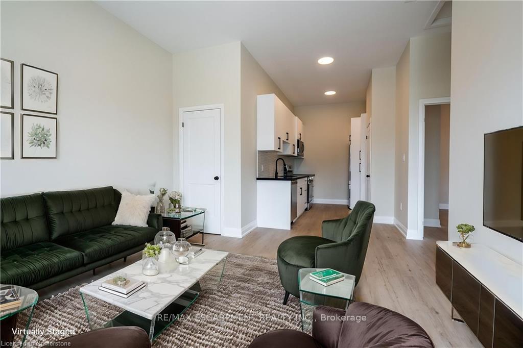 Photo 3 of Unit A, 728 Eleventh Avenue, Hamilton, Hampton Heights — HOMEH