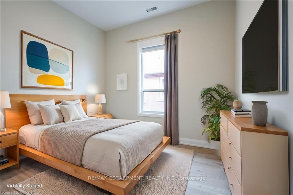 Photo 7 of Unit A, 728 Eleventh Avenue, Hamilton, Hampton Heights — HOMEH