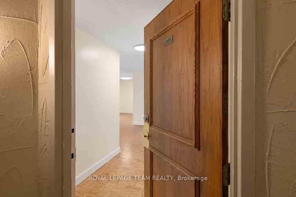 Photo 2 of Unit 901, 40 Arthur Street, Ottawa, West Centre Town — HOMEH