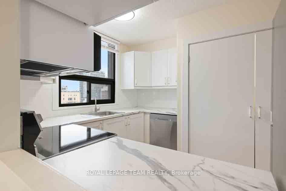 Photo 14 of Unit 901, 40 Arthur Street, Ottawa, West Centre Town — HOMEH