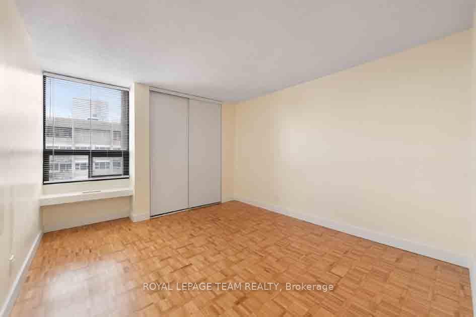 Photo 17 of Unit 901, 40 Arthur Street, Ottawa, West Centre Town — HOMEH