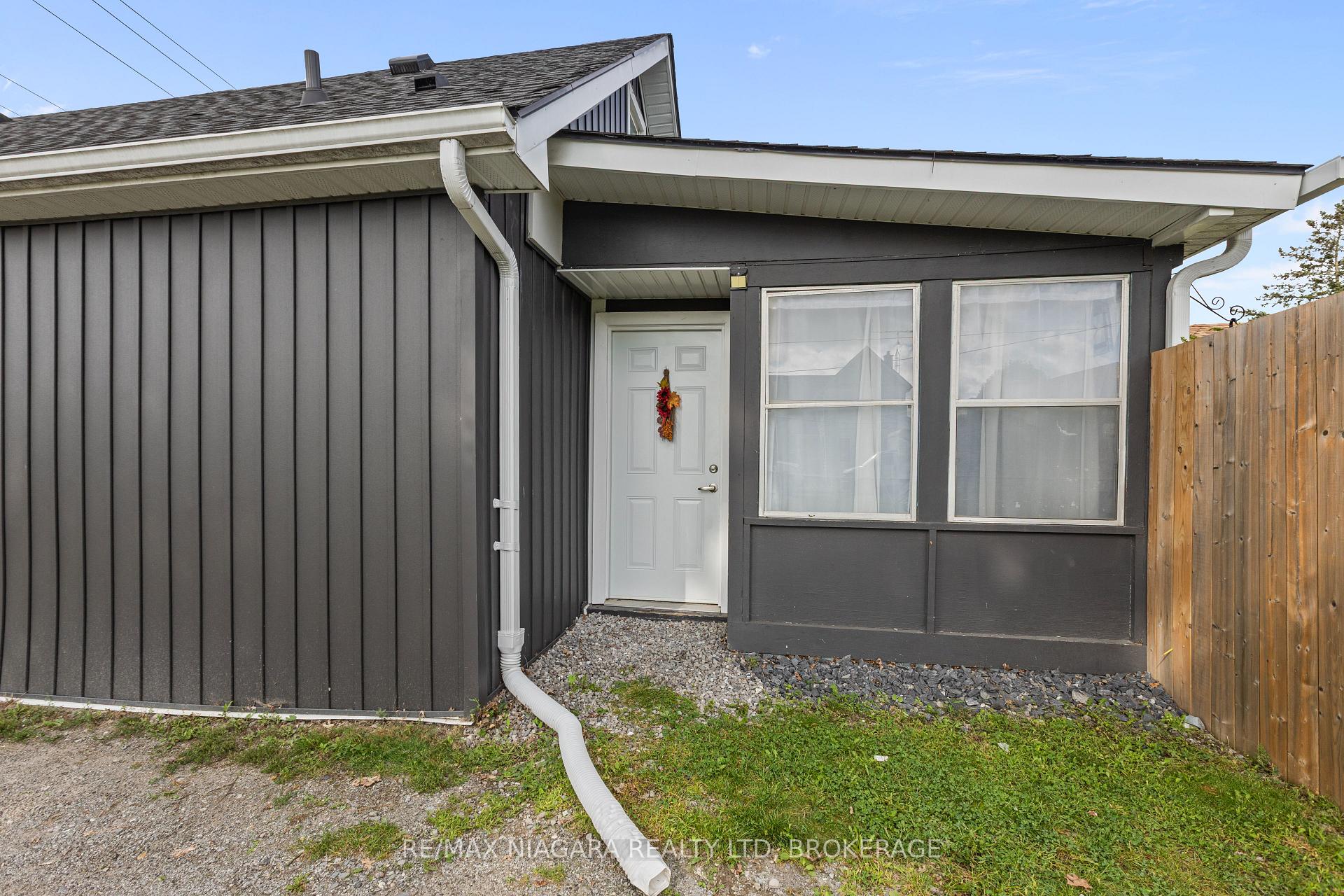 Photo 5 of 155 Broadway Street, Welland, Broadway — HOMEH