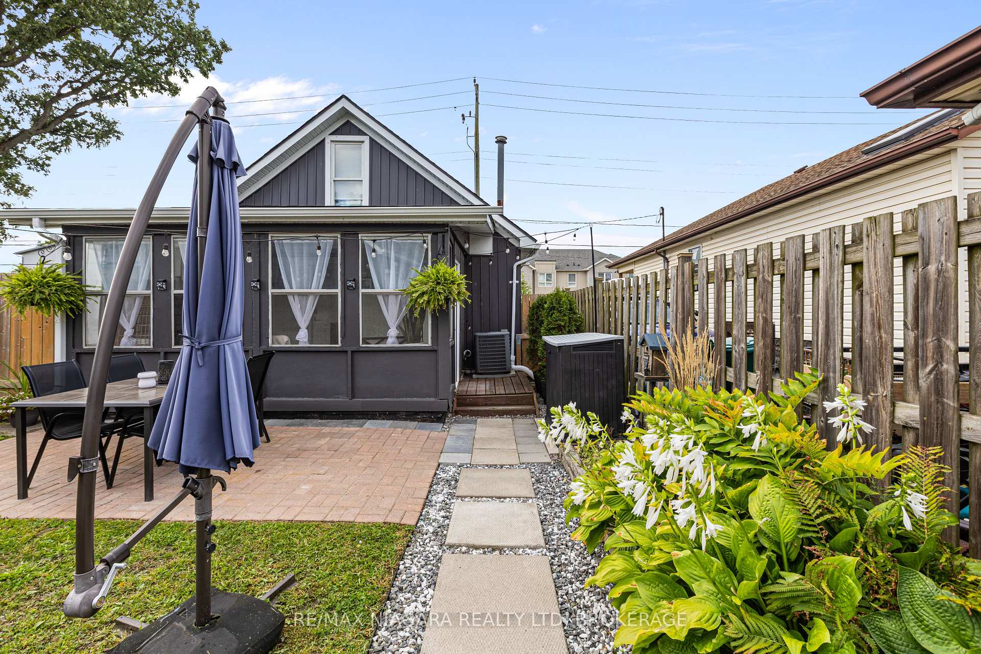 Photo 8 of 155 Broadway Street, Welland, Broadway — HOMEH