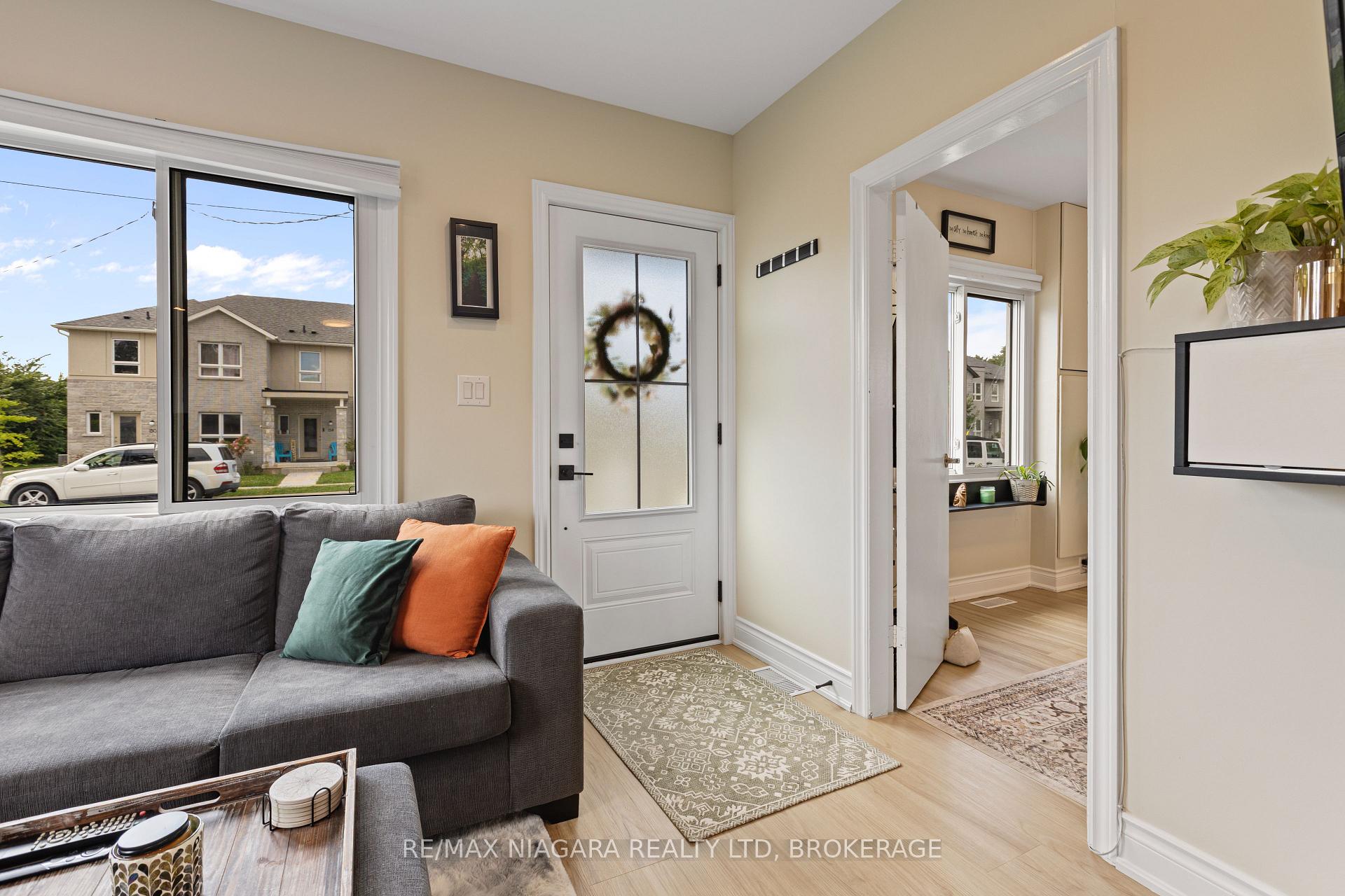 Photo 16 of 155 Broadway Street, Welland, Broadway — HOMEH