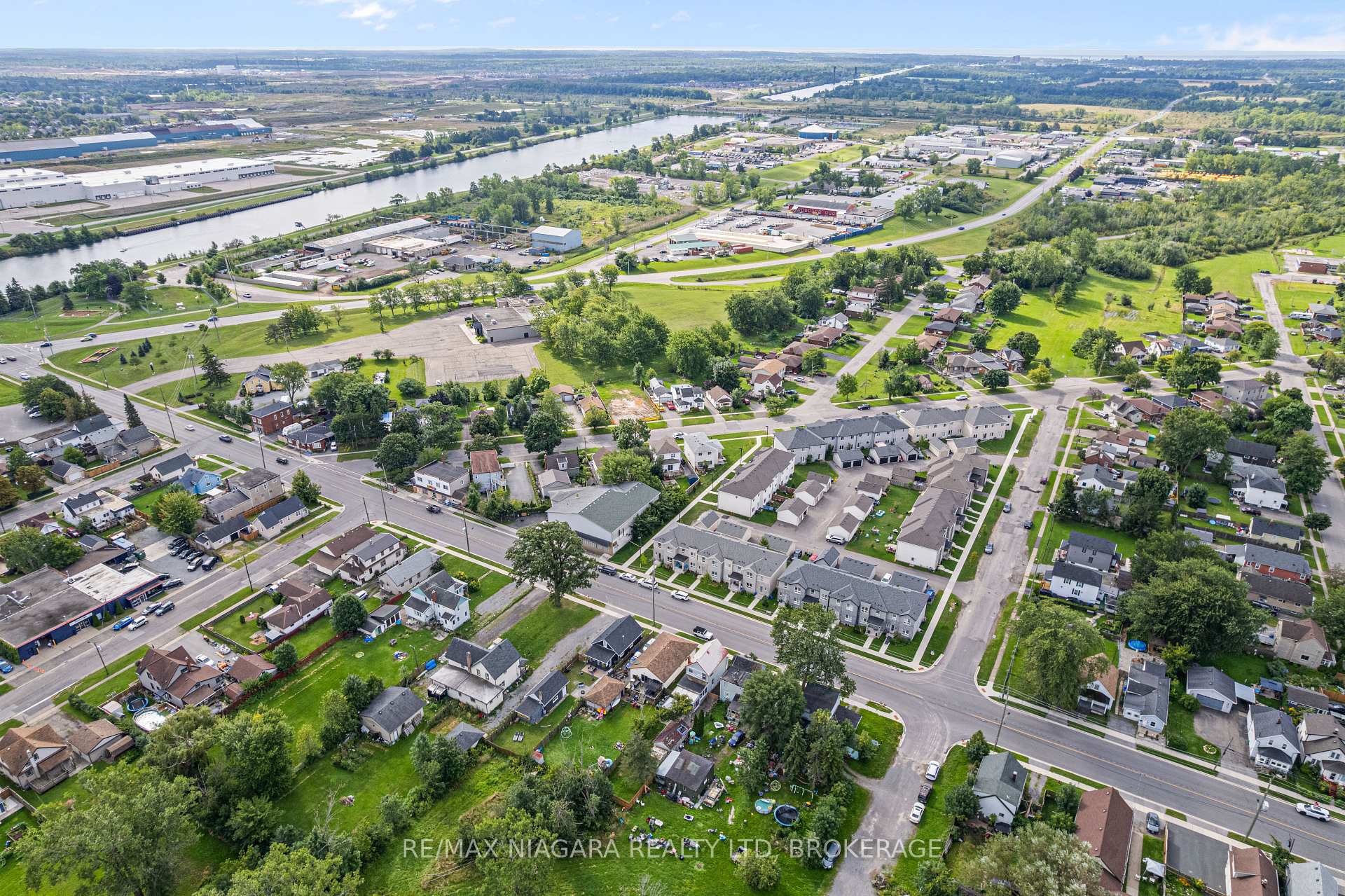Photo 35 of 155 Broadway Street, Welland, Broadway — HOMEH