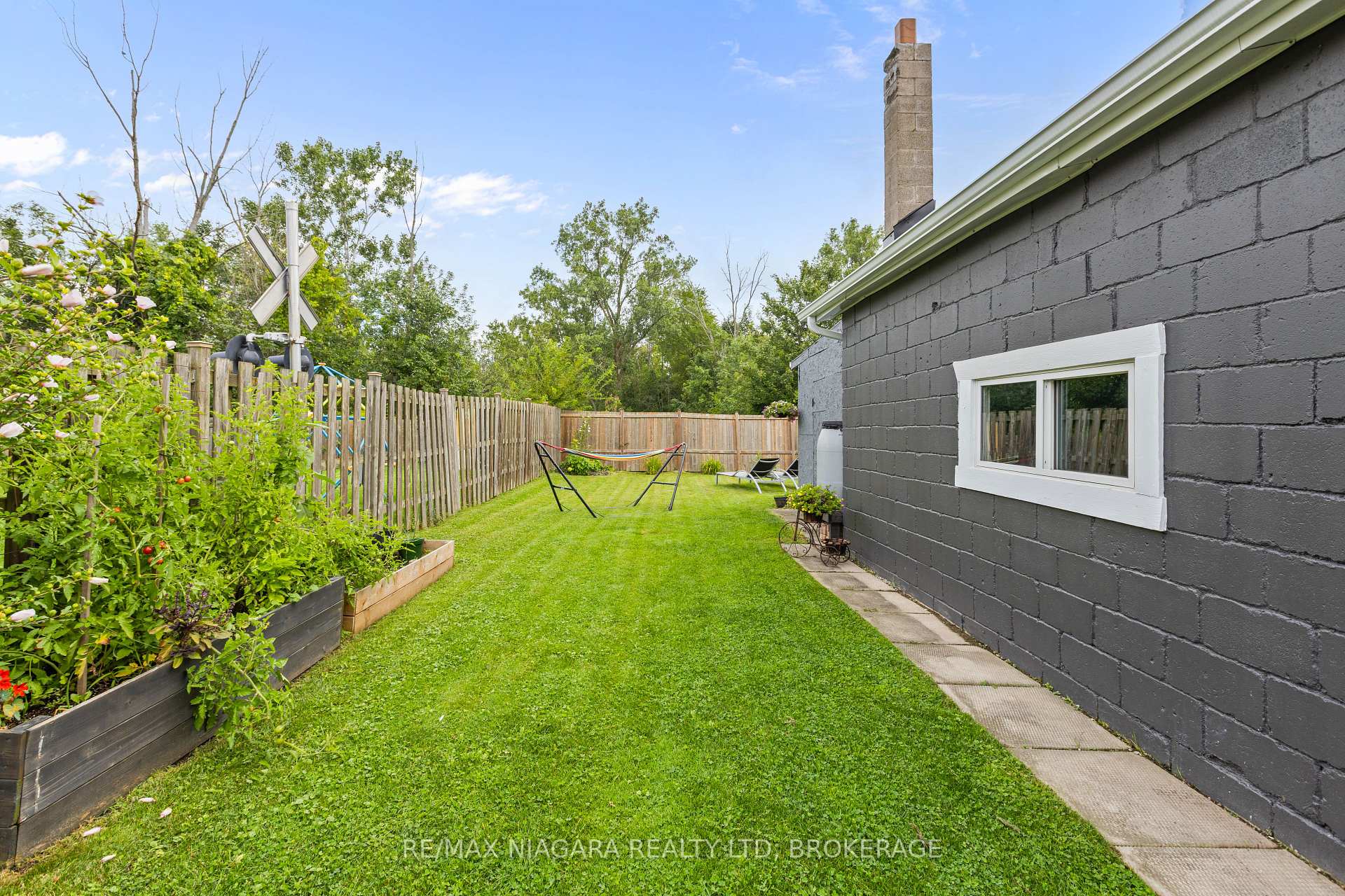 Photo 41 of 155 Broadway Street, Welland, Broadway — HOMEH