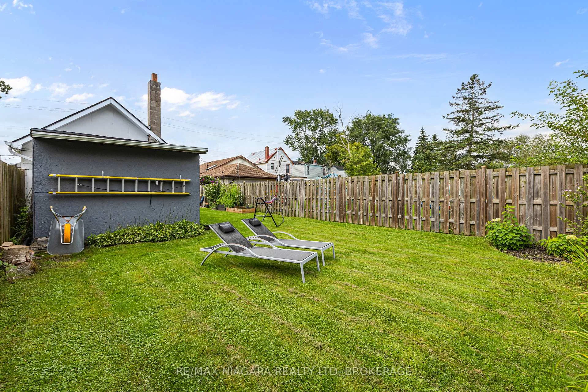 Photo 14 of 155 Broadway Street, Welland, Broadway — HOMEH