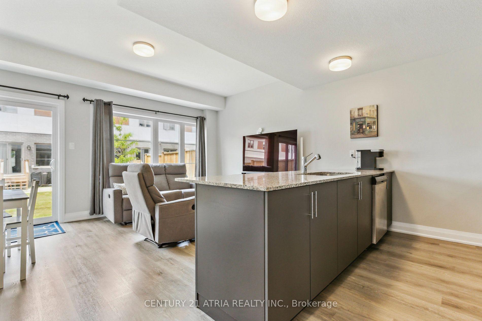 Photo 9 of 36 Steele Crescent, Guelph, St. Patrick's Ward — HOMEH